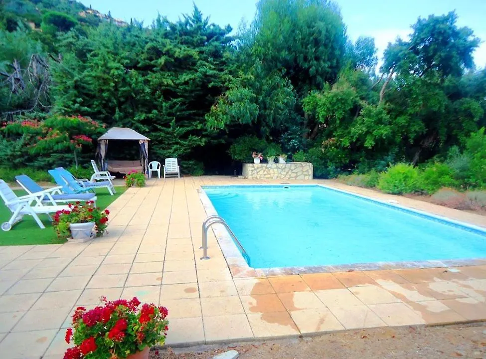 Grande Villa Provencale Pour 10 Personnes Avec Piscine Cavalaire-sur-Mer